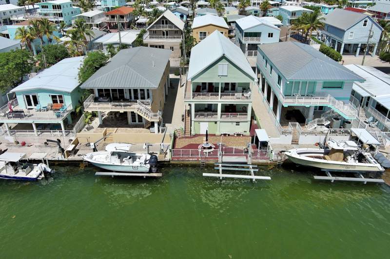 4 bedroom Single Family Residence at 225 Normandy Drive #N/A, Blue Wtr Trlr Vill (92.5), Key Largo — photo 4