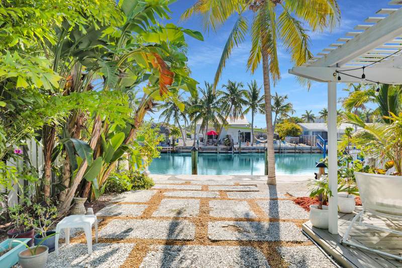 3 bedroom Half Duplex at 190 10Th Street #190, Key Colony Bch 1st Addn Amd Plat (53.5), Key Colony — photo 3