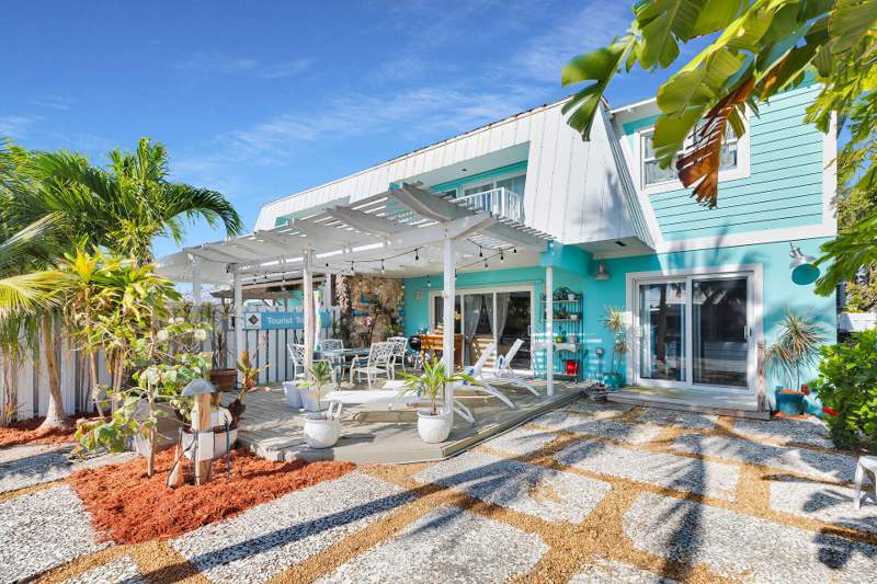 3 bedroom Half Duplex at 190 10Th Street #190, Key Colony Bch 1st Addn Amd Plat (53.5), Key Colony — photo 5