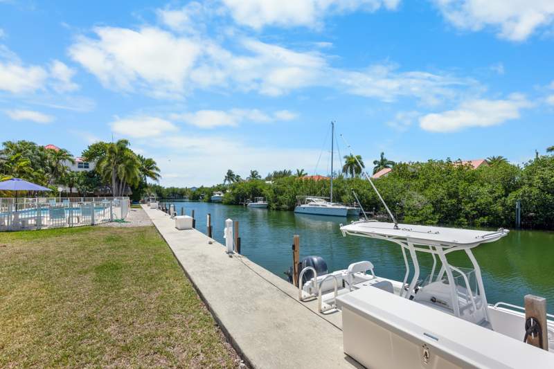 2 bedroom Condominium at 591 Sombrero Beach Road #Apt 1B, Lemon Cove (50.0), Marathon — photo 2