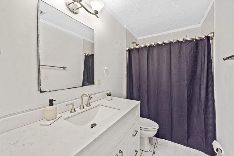 3 bedroom Single Family Residence at 28E 12th Avenue, Stuart Sub (5.0), Stock Island — photo 5