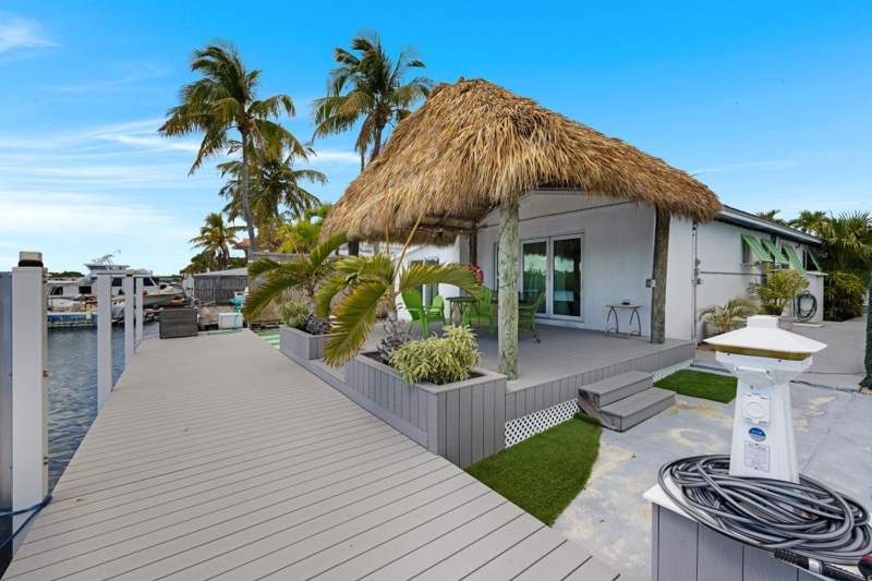 7 bedroom Single Family Residence at 12A-14A 12th Avenue, Stuart Sub (5.0), Stock Island — photo 2