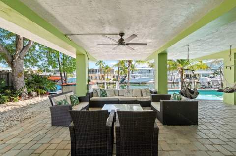 189 Ocean Drive, Plantation Key FL - photo 10 of 45