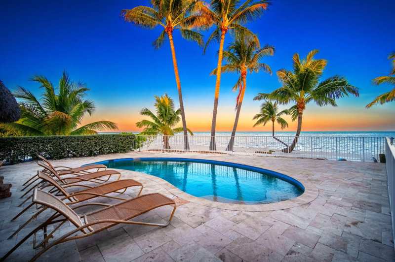 5 bedroom Single Family Residence at 74501 Overseas Highway, Lower Mat Bch (74.0), Lower Matecumbe — photo 1