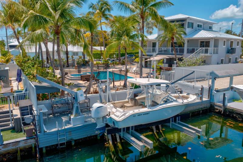 4 bedroom Single Family Residence at 437 Laguna Avenue, Port Largo (100.0), Key Largo — photo 3