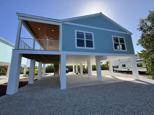 27215 Mariposa Road