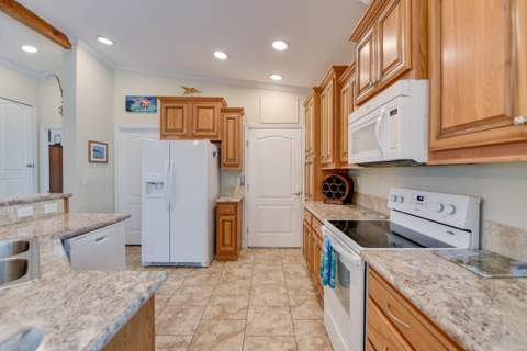 29555 Enterprise Avenue, Big Pine Key FL - photo 13 of 44