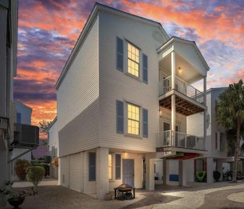 325 25Th Street, home for sale on 25Th Street