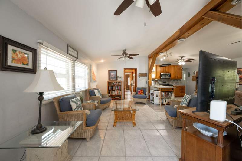 3 bedroom Mobile Home at 6800 Maloney Avenue #13, Harbour Shores, SI (5.0), Stock Island — photo 3
