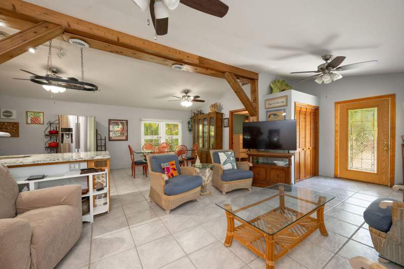 3 bedroom Mobile Home at 6800 Maloney Avenue #13, Harbour Shores, SI (5.0), Stock Island — photo 4