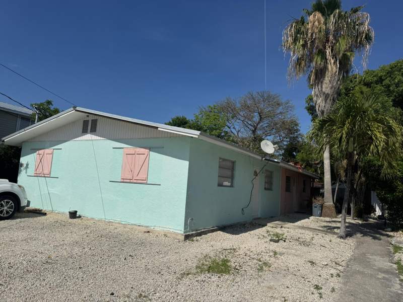 2 bedroom Half Duplex at 250 66Th Street, Puerta Del Sol (50.5), Marathon — photo 4
