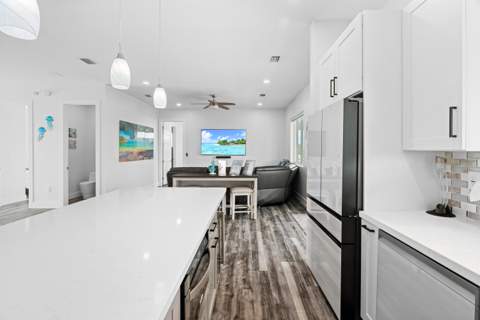 229 Pescayo Avenue, Marathon FL - photo 8 of 35