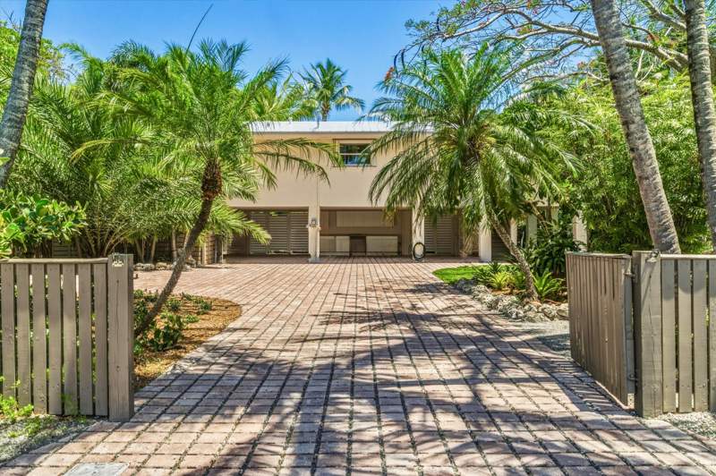 3 bedroom Single Family Residence at 123 Venetian Way, Sugarloaf Shores (17.0), Sugarloaf Key — photo 2