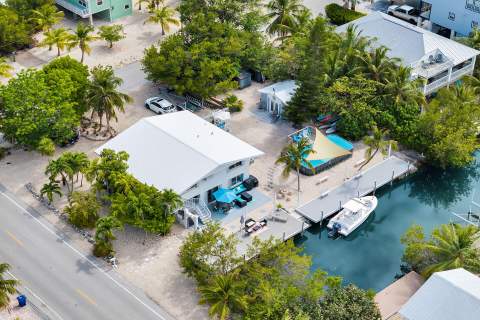 750 W Indies Drive, Ramrod Key FL - photo 11 of 42