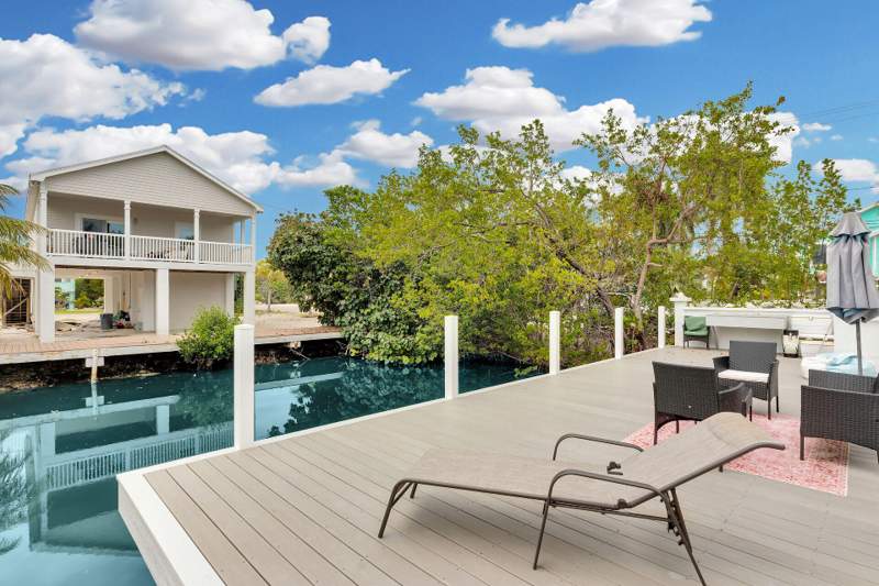 3 bedroom Single Family Residence at 750 W Indies Drive, Breezeswept Bch Est (27.5), Ramrod Key — photo 3