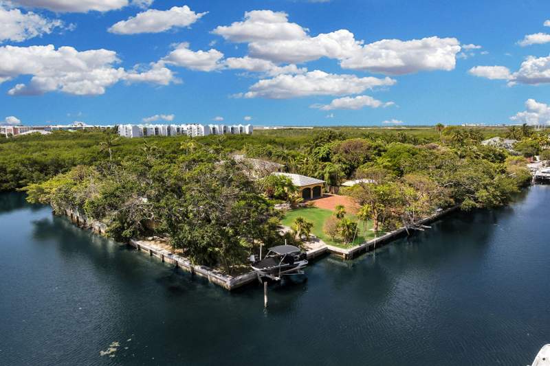 5 bedroom Single Family Residence at 3750 Sunrise Lane, Vista Del Mar (4.0), Key West — photo 5
