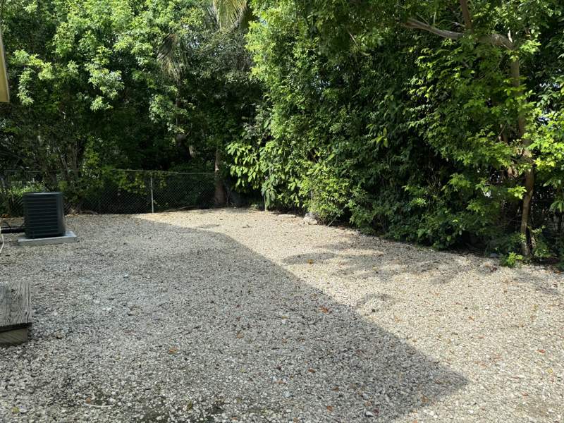 4 bedroom Duplex at 220 W Indies Road, Harris Ocean Park (93.0), Key Largo — photo 5