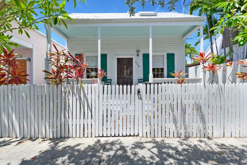 5 bedroom Duplex at 606 Grinnell Street, Old Town - Unlisted (1.0), Key West — photo 3