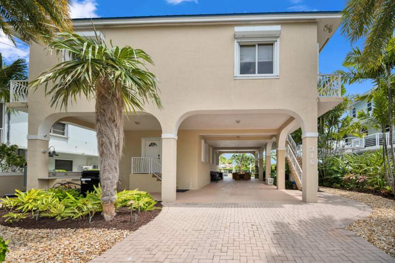 4 bedroom Single Family Residence at 316 Woods Avenue, Plant Key Colony (90.0), Plantation Key — photo 4