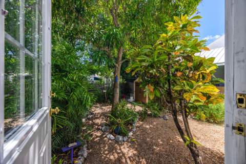 709 Chapman Lane, Key West FL - photo 24 of 33