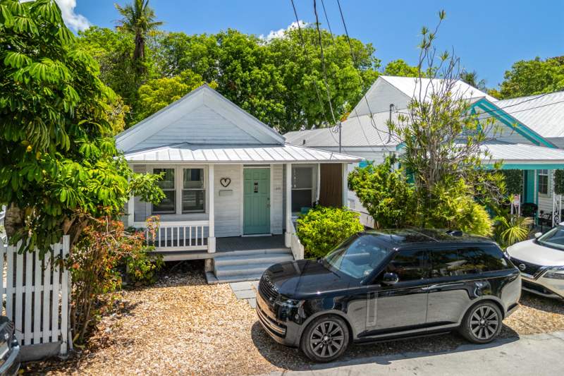 2 bedroom Single Family Residence at 709 Chapman Lane, Old Town - Unrecord (1.0), Key West — photo 2