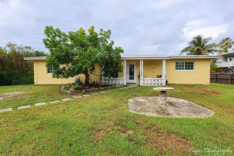 3 bedroom Single Family Residence at 30525 Winifred Street, Whispering Pines (30.5), Big Pine Key — photo 5