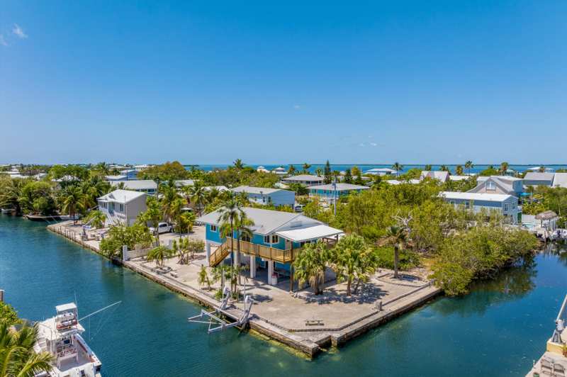 3 bedroom Single Family Residence at 22953 John Silver Lane, Cutthroat Harbor Est (23.0), Cudjoe Key — photo 1