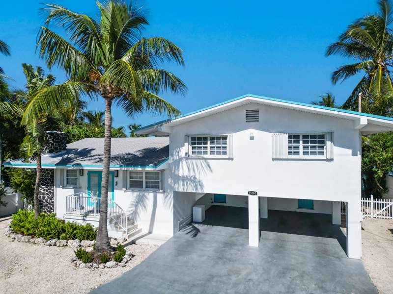 3 bedroom Single Family Residence at 11260 6th Avenue Gulf, Key Colony Sub (53.0), Marathon — photo 4