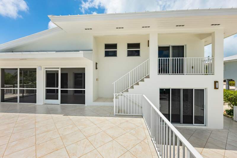 3 bedroom Single Family Residence at 248 W Seaview Drive, Plantation Island (61.0), Duck Key — photo 4
