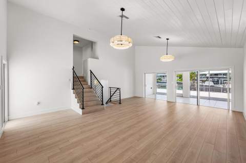 248 W Seaview Drive, Duck Key FL - photo 9 of 28