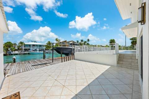 248 W Seaview Drive, Duck Key FL - photo 21 of 28