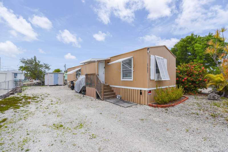 2 bedroom Mobile Home at 27965 Tarpon Terrace, Coral Shores Estates (28.0), Little Torch Key — photo 1