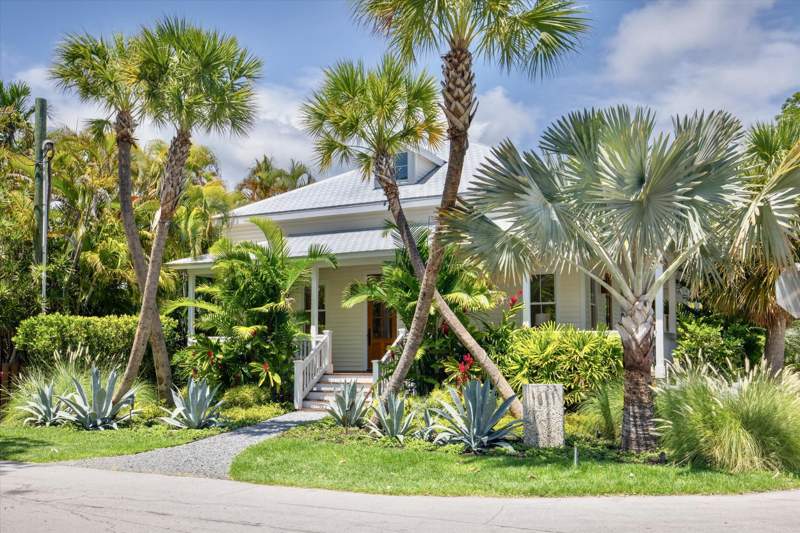 5 bedroom Single Family Residence at 1311 Grinnell Street, Webb Realty Co Sub (1.0), Key West — photo 2