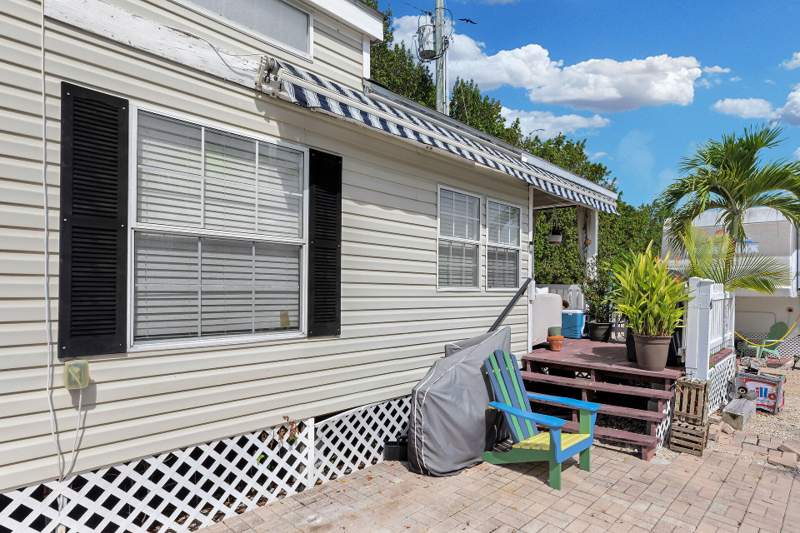 1 bedroom Mobile Home at 84961 Old Highway #41, Galen Beach (85.0), Windley Key — photo 4