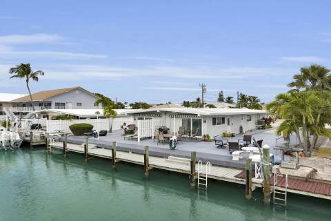 281 & 291 10th Street, Key Colony FL - photo 9 of 57