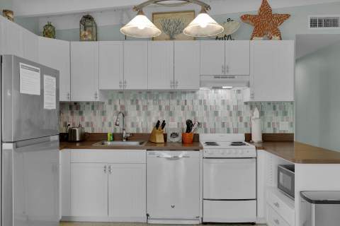281 & 291 10th Street, Key Colony FL - photo 20 of 57
