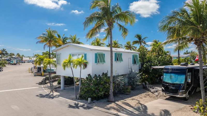 2 bedroom Mobile Home at 701 Spanish Main Drive #659, Venture Out (23.0), Cudjoe Key — photo 3