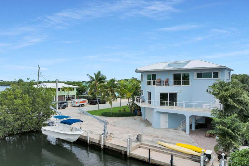 5 bedroom Single Family Residence at 180 Ana Court, Sea-Air Estates (52.0), Marathon — photo 5