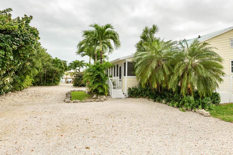 13 bedroom Multi-Units at 21470 Overseas Highway, Sacarma (21.0), Cudjoe Key — photo 3