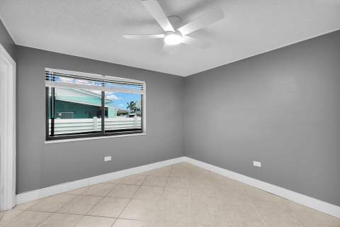 427 89Th Street Ocean, Marathon FL - photo 17 of 33