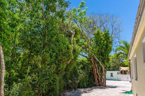143 N Hammock Road, Upper Matecumbe Key Islamorada FL - photo 9 of 33