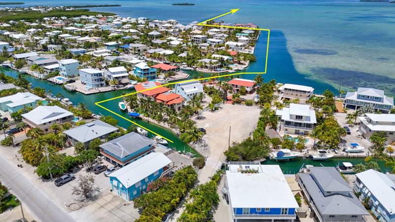3 bedroom Single Family Residence at 706 E Caribbean Drive, Summerland Key Cove (25.0), Summerland Key — photo 3