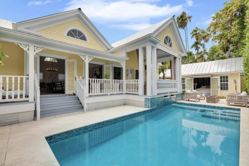3 bedroom Single Family Residence at 619 Ashe Street, Old Town - Unrecord (1.0), Key West — photo 2