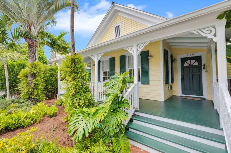 3 bedroom Single Family Residence at 619 Ashe Street, Old Town - Unrecord (1.0), Key West — photo 1