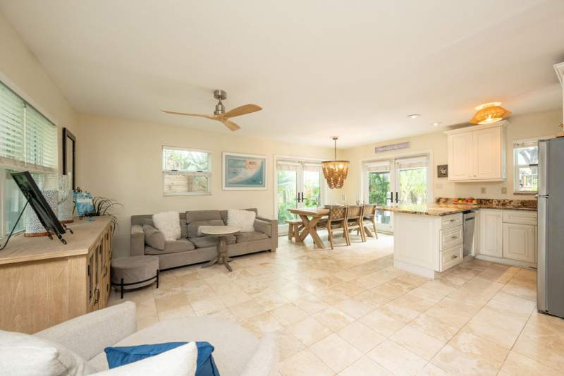 3 bedroom Multi-Units at 1523 Seminary Street, Monroe Investement Co Sub (2.0), Key West — photo 5