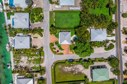 235 W Seaview Circle, Duck Key FL - photo 18 of 54