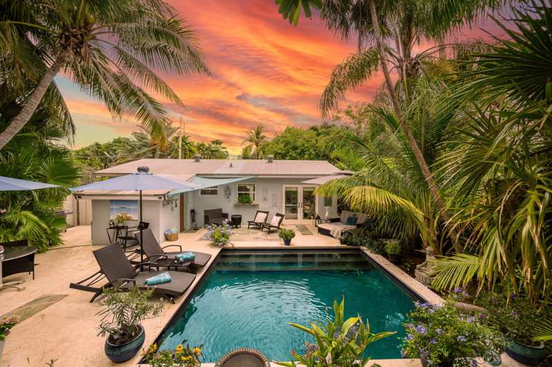 3 bedroom Multi-Units at 1523 Seminary Street, Monroe Investement Co Sub (2.0), Key West — photo 1
