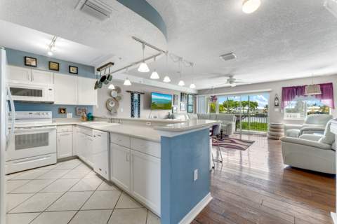 95 Coco Plum Drive 4B & Slip B-34, Marathon FL - photo 17 of 47