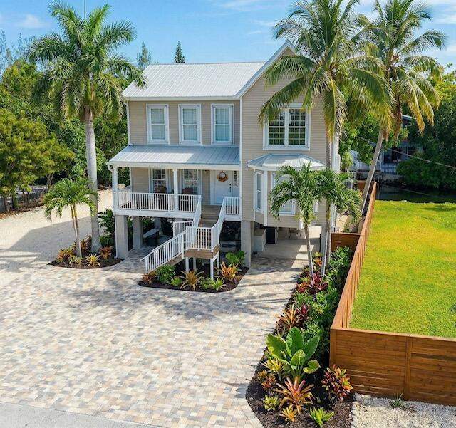 3 bedroom Single Family Residence at 1615 Fern Avenue, Eden Pines Colony (29.0), Big Pine Key — photo 3