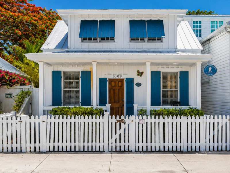 2 bedroom Single Family Residence at 1009 Whitehead Street, Old Town - Unrecord (1.0), Key West — photo 1